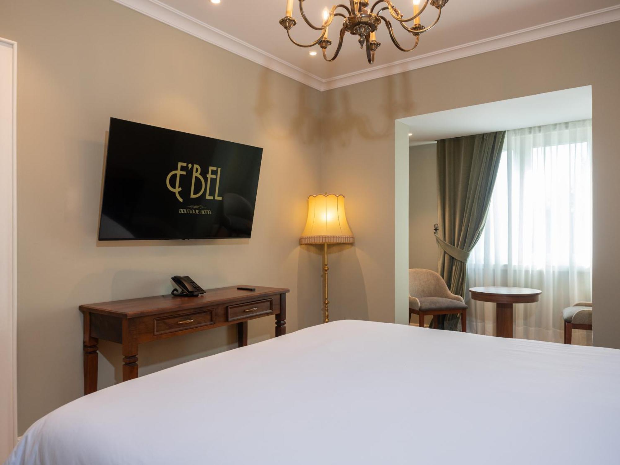 Ebel Boutique Hotel Tirana Exterior photo